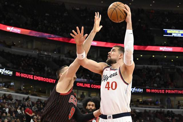 开奖时间-大崩盘!残阵快船单节狂输26分:全队三分13中3,哈登15中5低迷